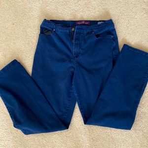 Gloria Vanderbilt Amanda jeans size 10 long